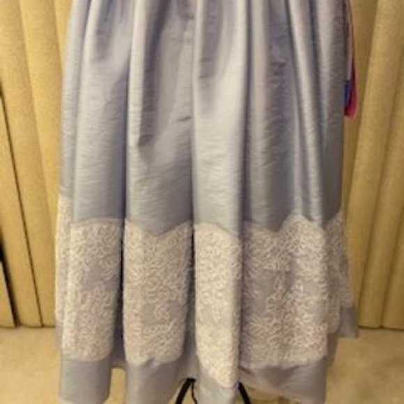 Pretty Lilac/White Taffeta & Lace Girls Formal Dress Size 6 - Picture 3 of 7